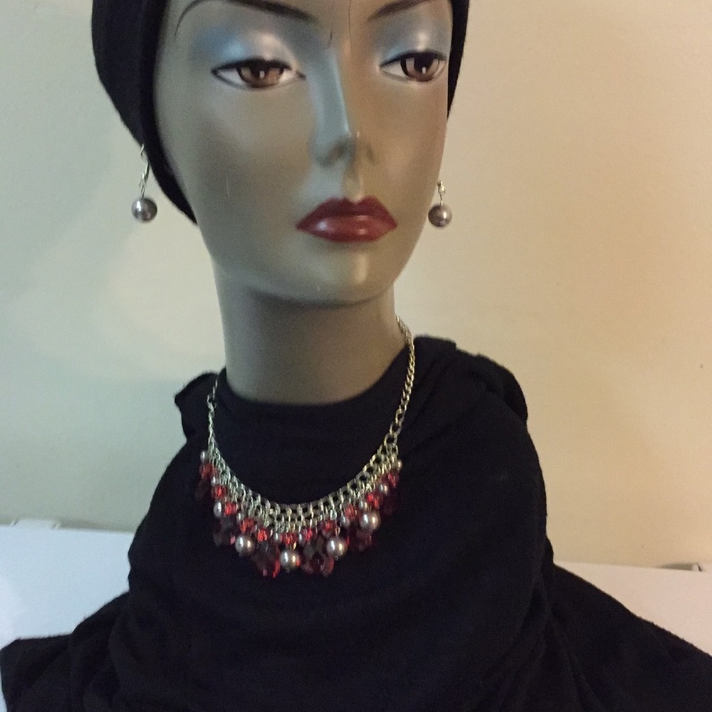 Twinkly Typhoon Red Earring and Necklace Set